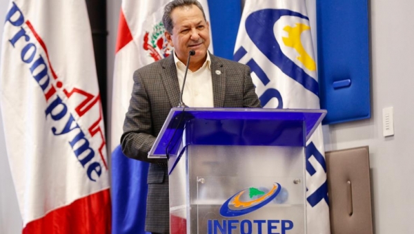 Director de Promipyme  Porfirio Peralta y de Infotep Rafael Santos lanzan Programa Innova- Emprende